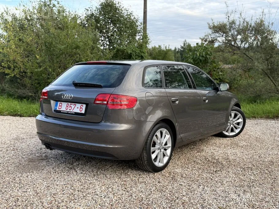 Audi A3 2011 photo 4