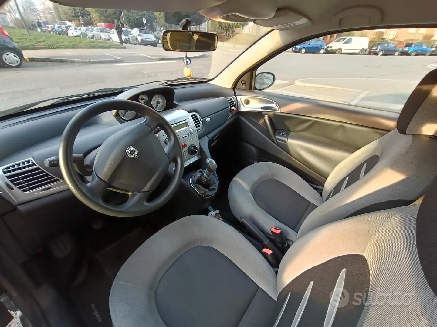 Lancia Ypsilon 2011 photo 3