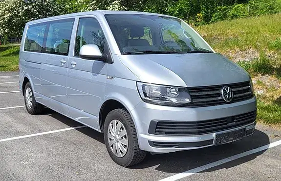 Volkswagen Caravelle 2017 photo 2