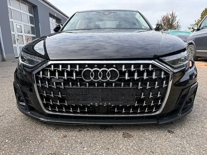 Audi A8 2022 photo 3