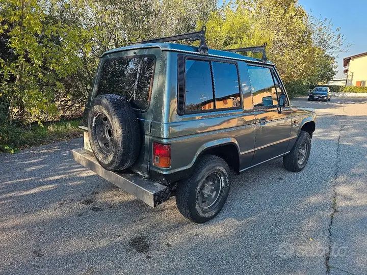 Mitsubishi Pajero 1989 photo 3