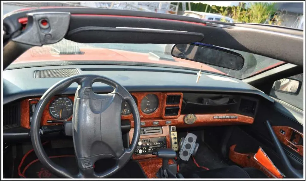 Pontiac Firebird 1992 photo 3