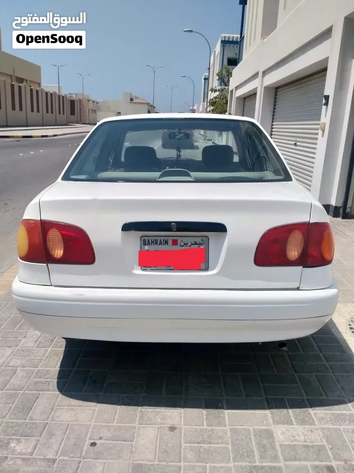 Toyota Corolla 2000 photo 2
