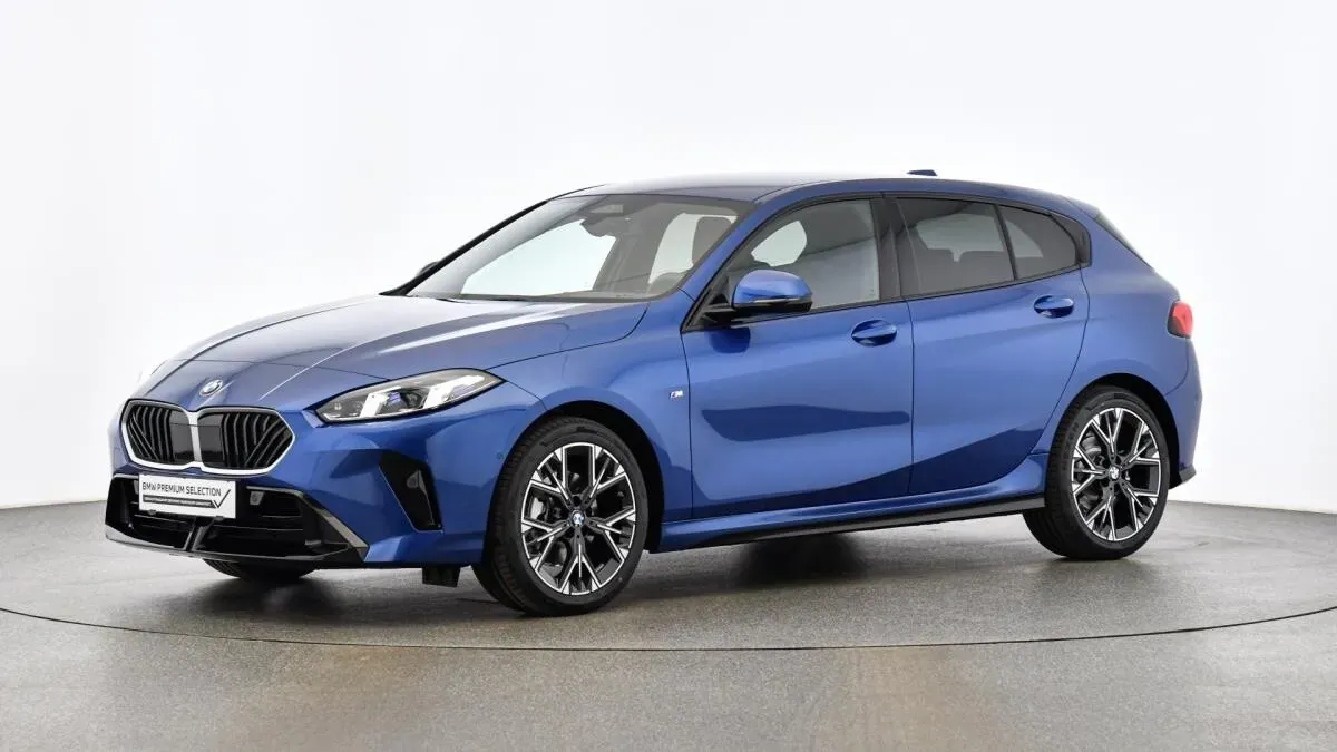 BMW 1 Series 2025 photo 3