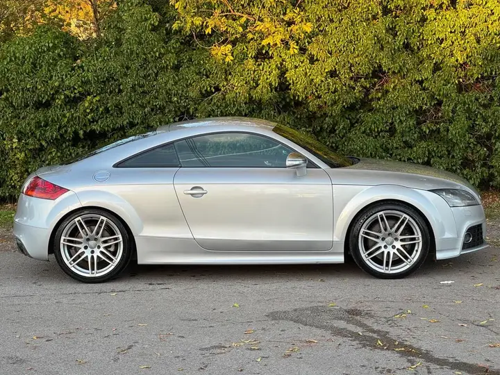 Audi Tts 2010 photo 5