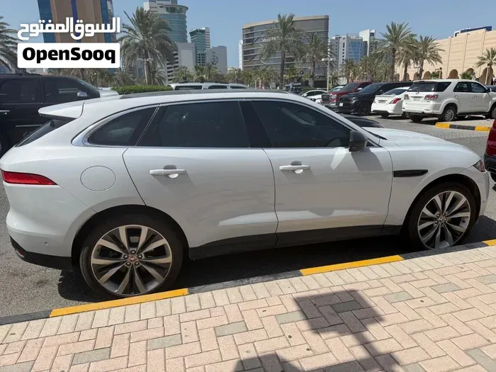 Jaguar F-Pace 2019 photo 5