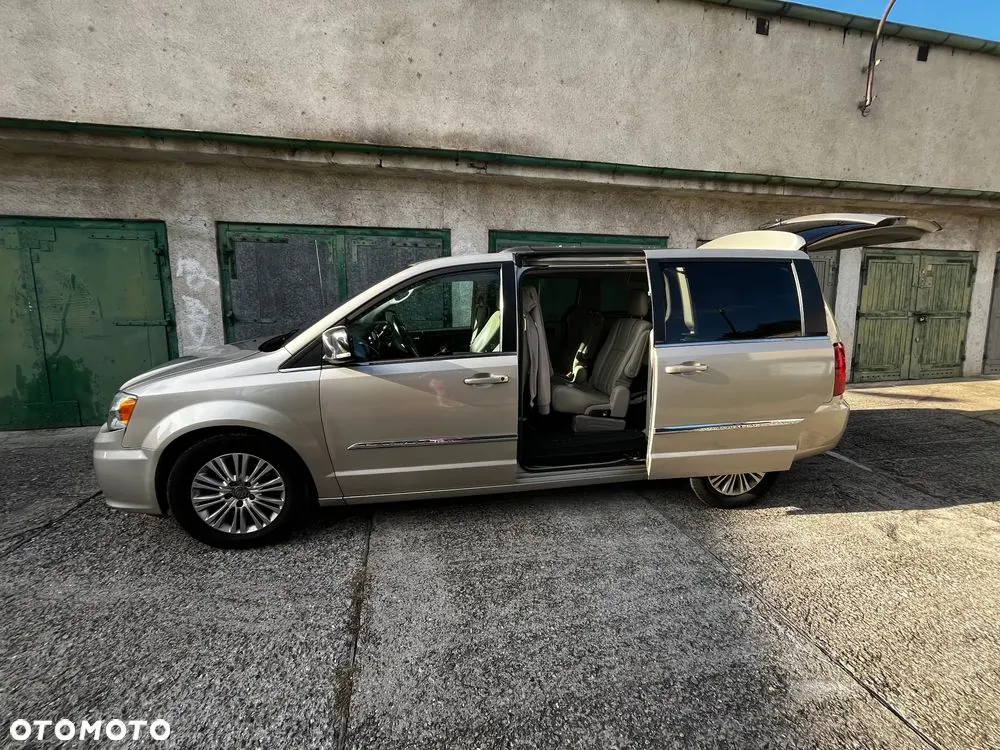 Chrysler Town & Country