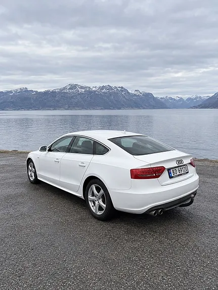 Audi A5 2011 photo 3