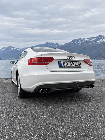 Audi A5 2011 photo 4