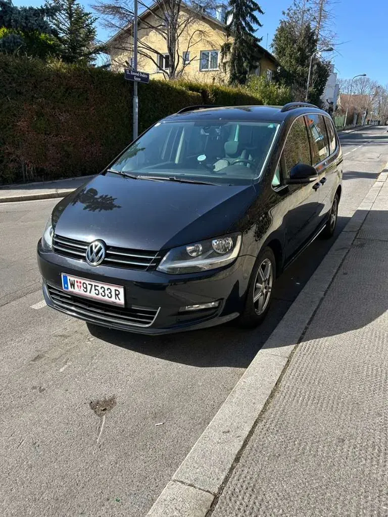 Volkswagen Sharan 2010 photo 2