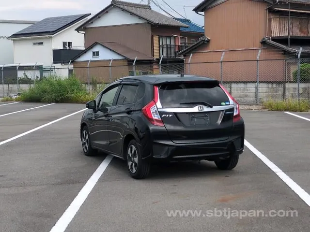 Honda Fit 2016 photo 3