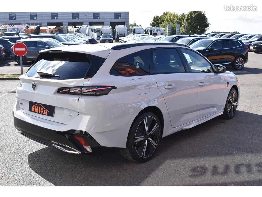 Peugeot 308 2024 photo 2