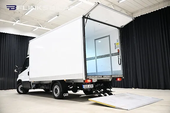 Iveco Daily 2023 photo 4