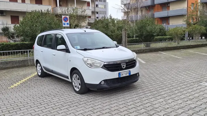 Dacia Lodgy