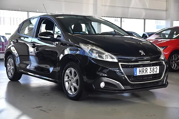 Peugeot 208 2015 photo 2