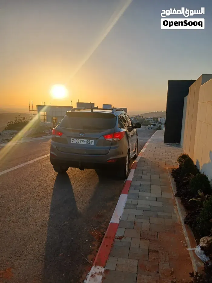 Hyundai Tucson 2012 photo 2