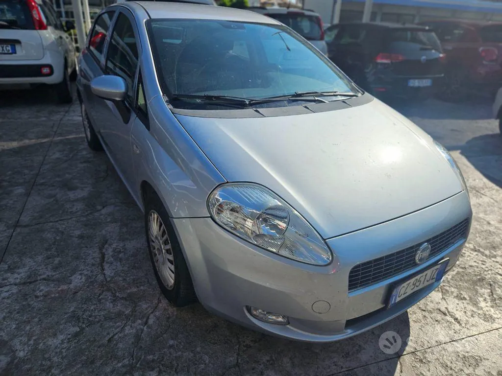 Fiat Grande Punto 2006 photo 4