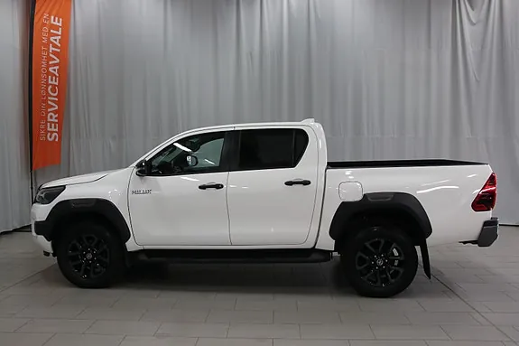 Toyota Hilux 2023 photo 3