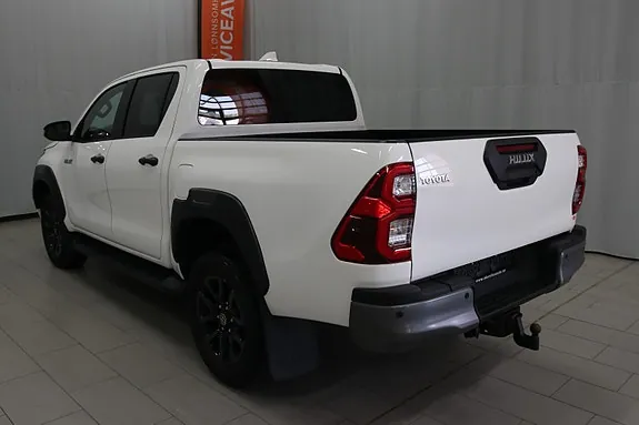 Toyota Hilux 2023 photo 4