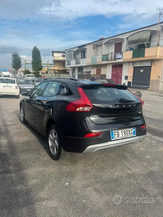 Volvo V40 2015 photo 5