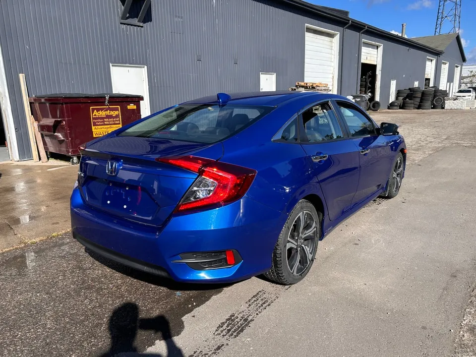 Honda Civic 2016 photo 3