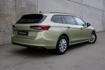 Skoda Superb 2025 photo 3