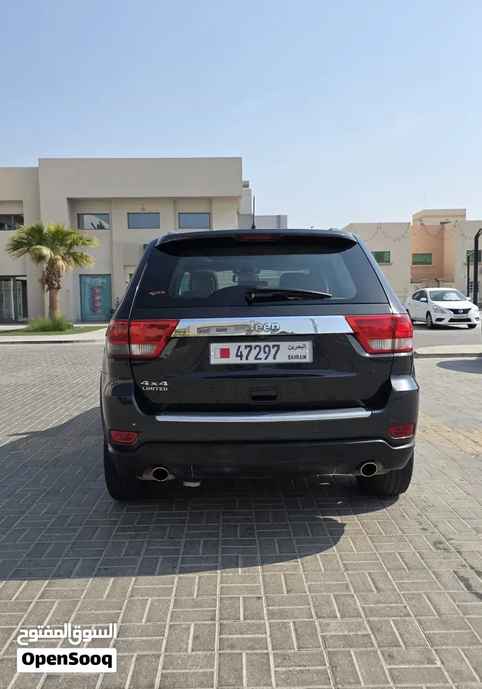 Jeep Grand Cherokee L 2011 photo 2