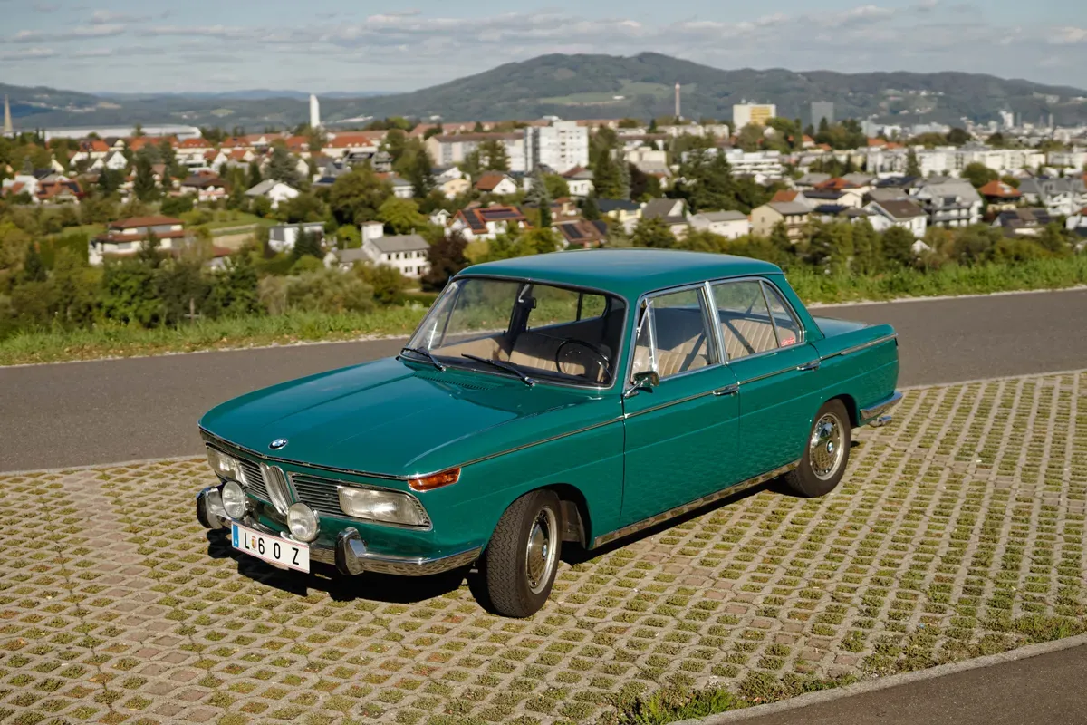 BMW 2002 1966 photo 3