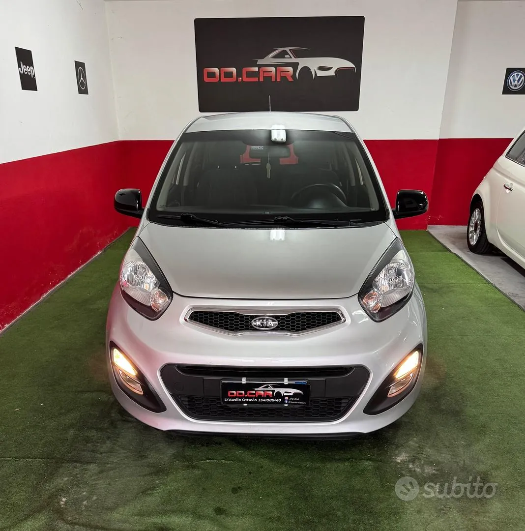 Kia Picanto 2011 photo 2