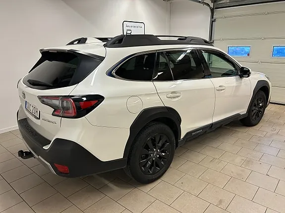 Subaru Outback 2024 photo 2