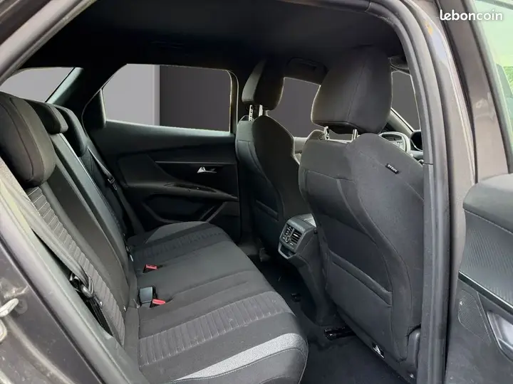 Peugeot 3008 2023 photo 5