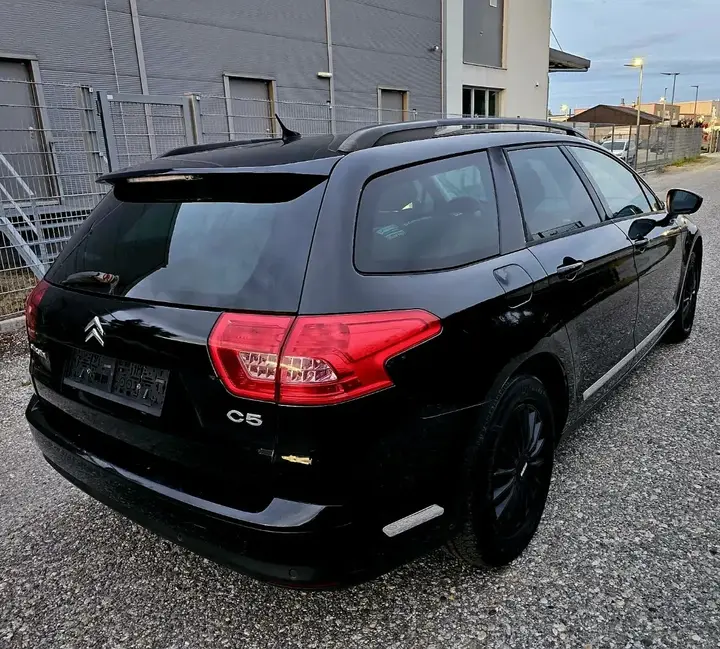 Citroen C5 2010 photo 3