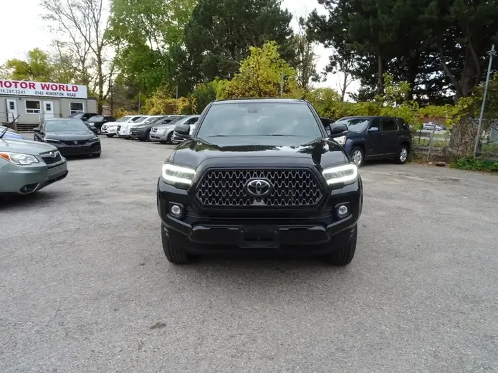 Toyota Tacoma 2021 photo 3
