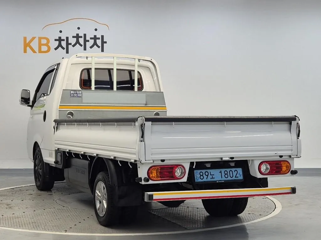 Hyundai Porter Ii 2023 photo 2