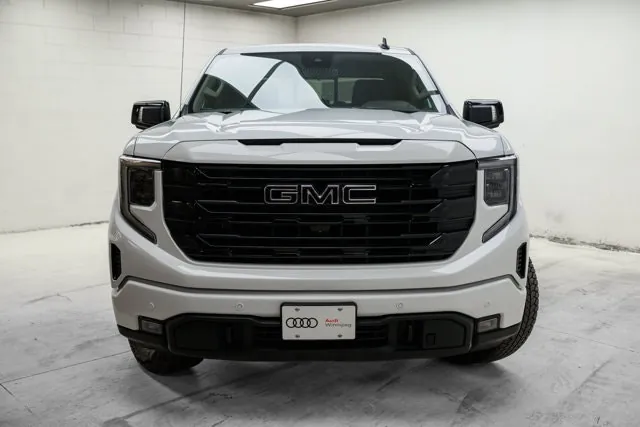 GMC Sierra 1500 2025 photo 2
