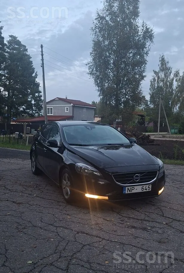 Volvo V40 2014 photo 3