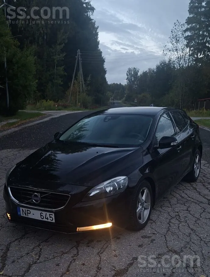 Volvo V40 2014 photo 4