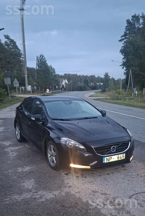 Volvo V40