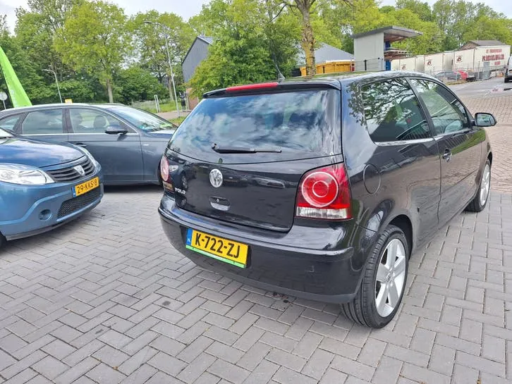 Volkswagen Polo 2006 photo 3