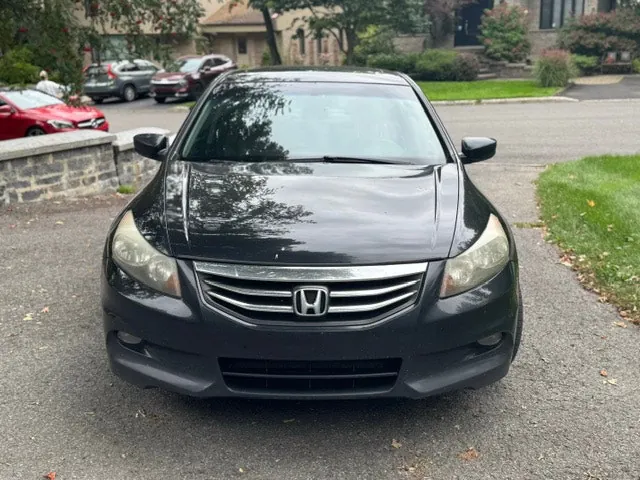 Honda Accord 2011 photo 2