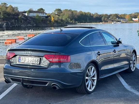 Audi A5 2010 photo 4
