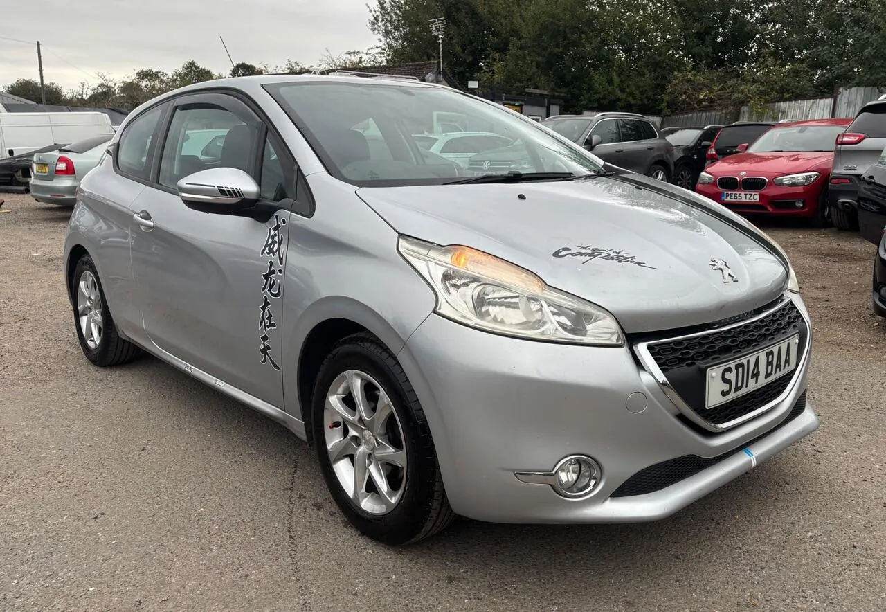 Peugeot 208