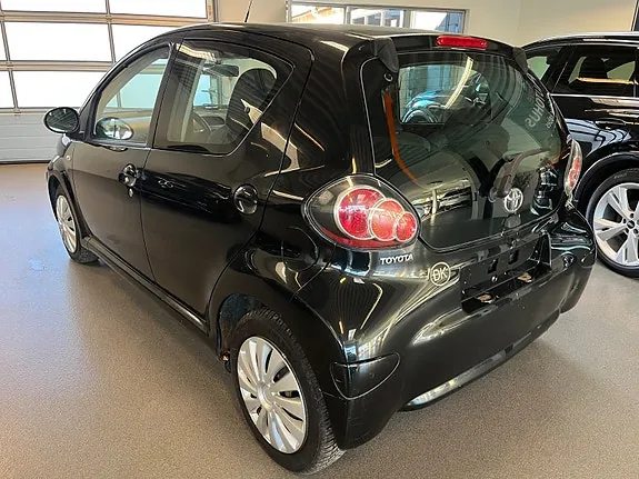 Toyota Aygo 2011 photo 5