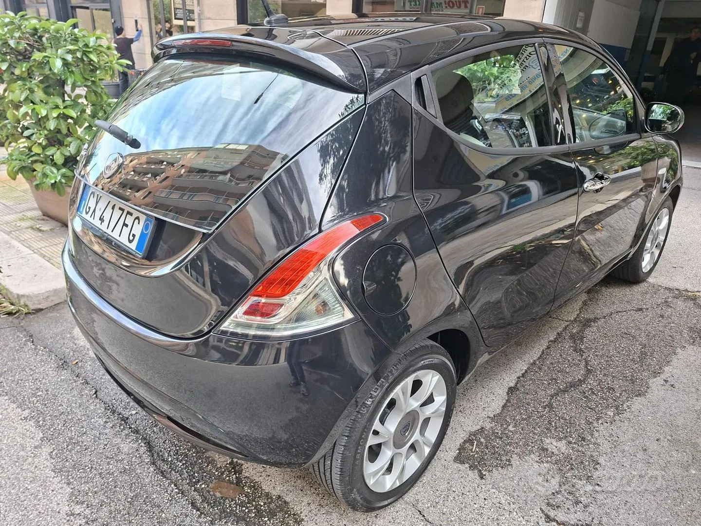 Lancia Ypsilon