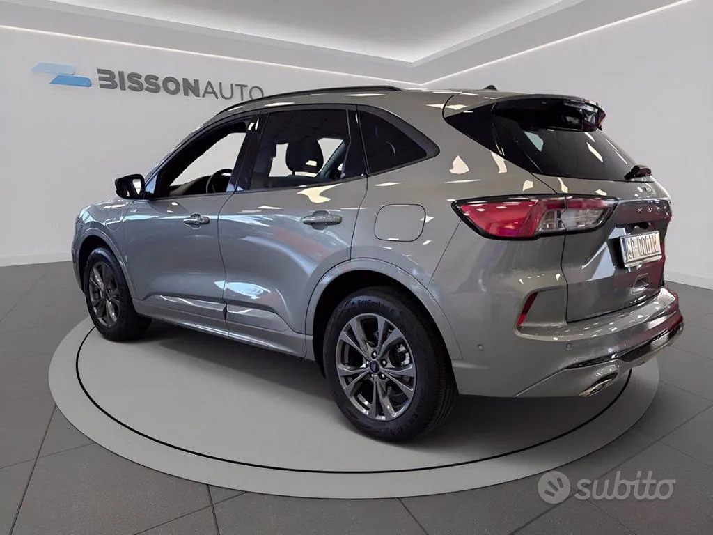 Ford Kuga 2023 photo 3