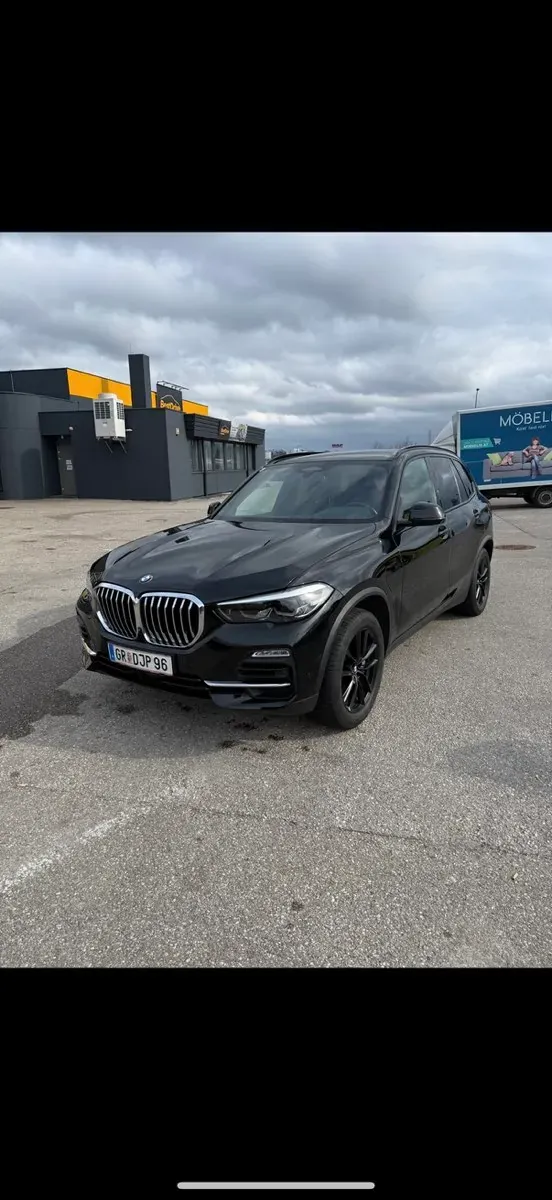 BMW X5 2019 photo 2