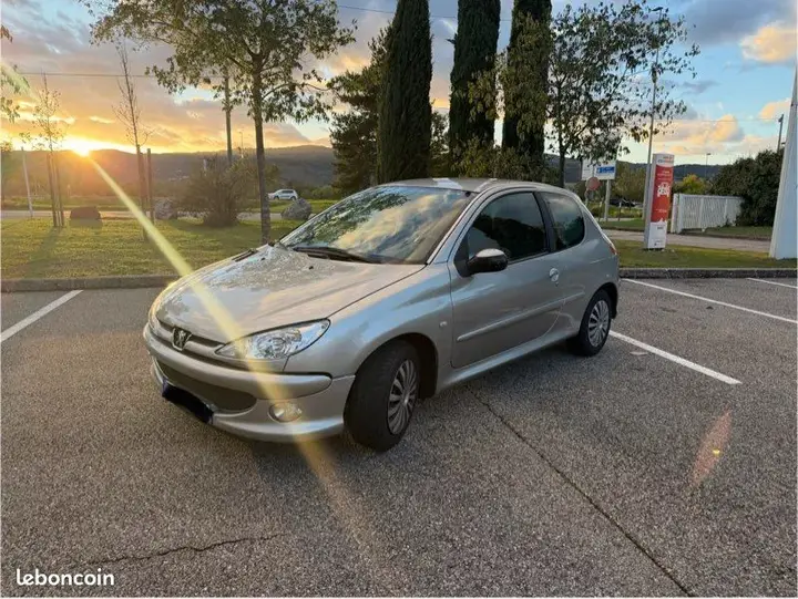 Peugeot 206