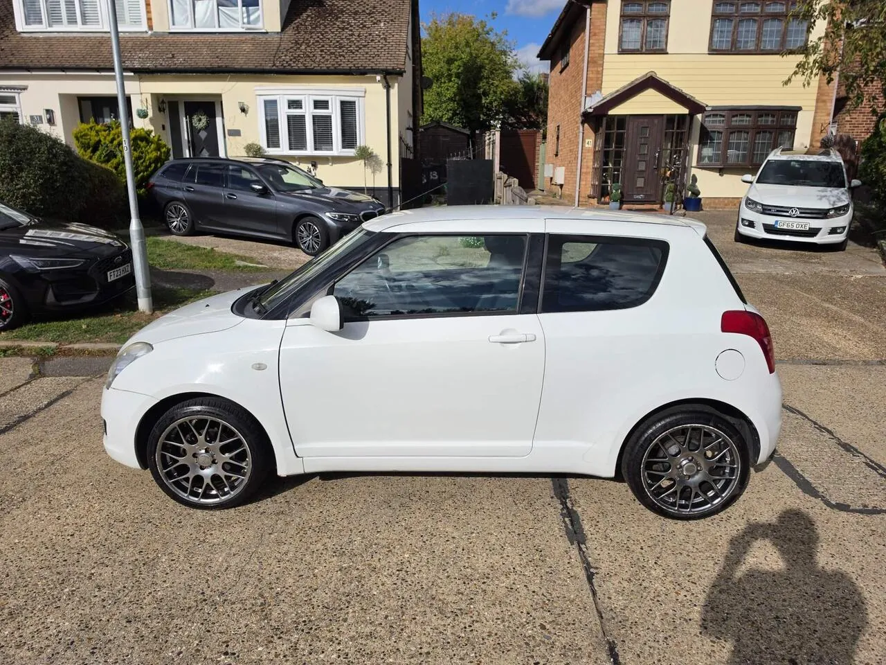 Suzuki Swift 2010 photo 4