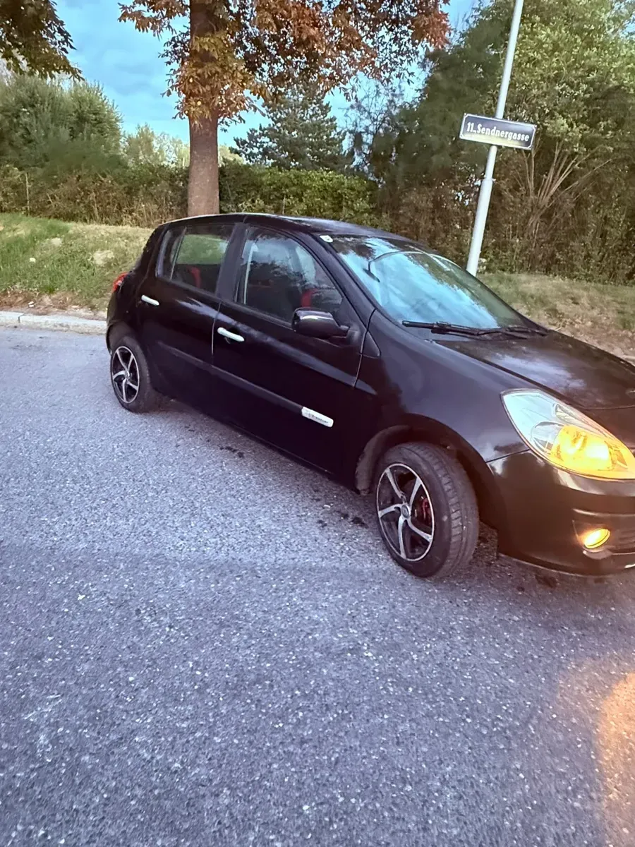 Renault Clio 2007 photo 3