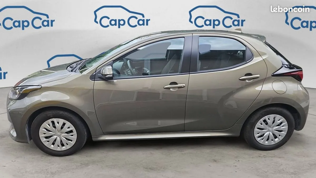 Toyota Yaris 2021 photo 2
